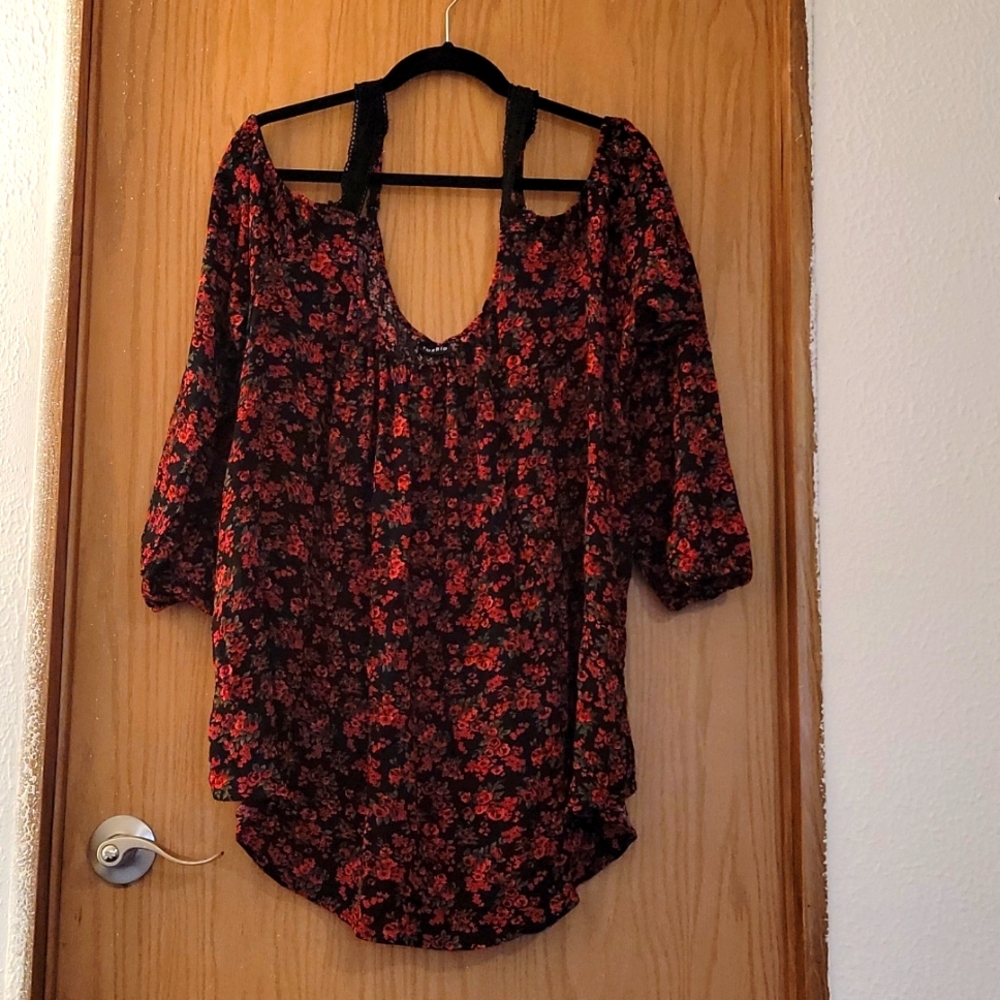Torrid NWT size 2 top